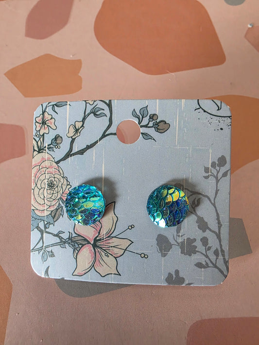 Small round studs