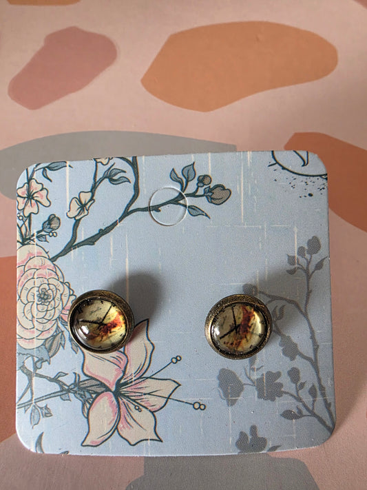 Small clock studs