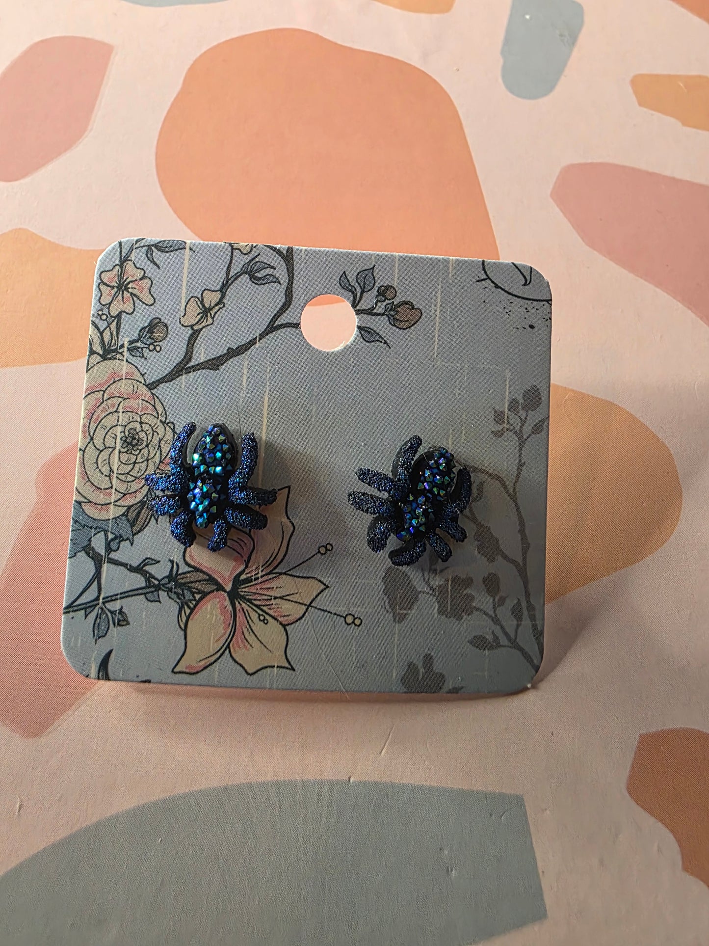 Spider studs