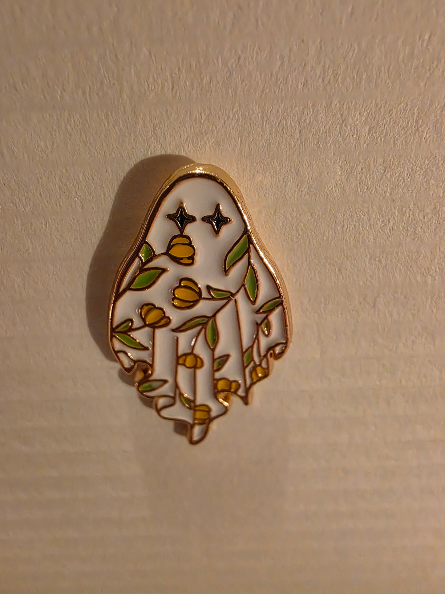 Pin - Ghost