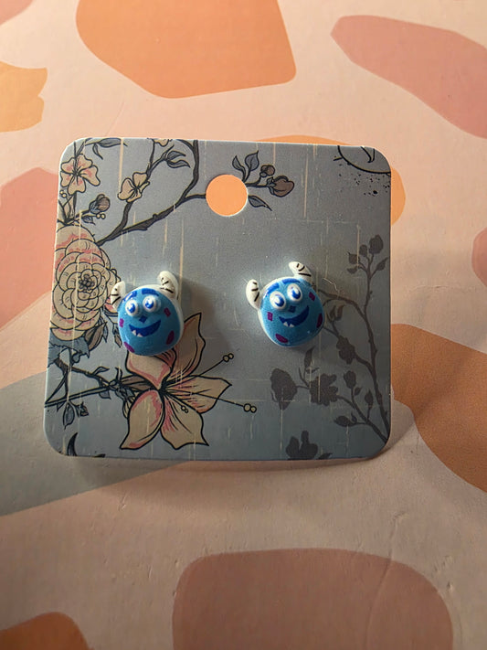 Small studs