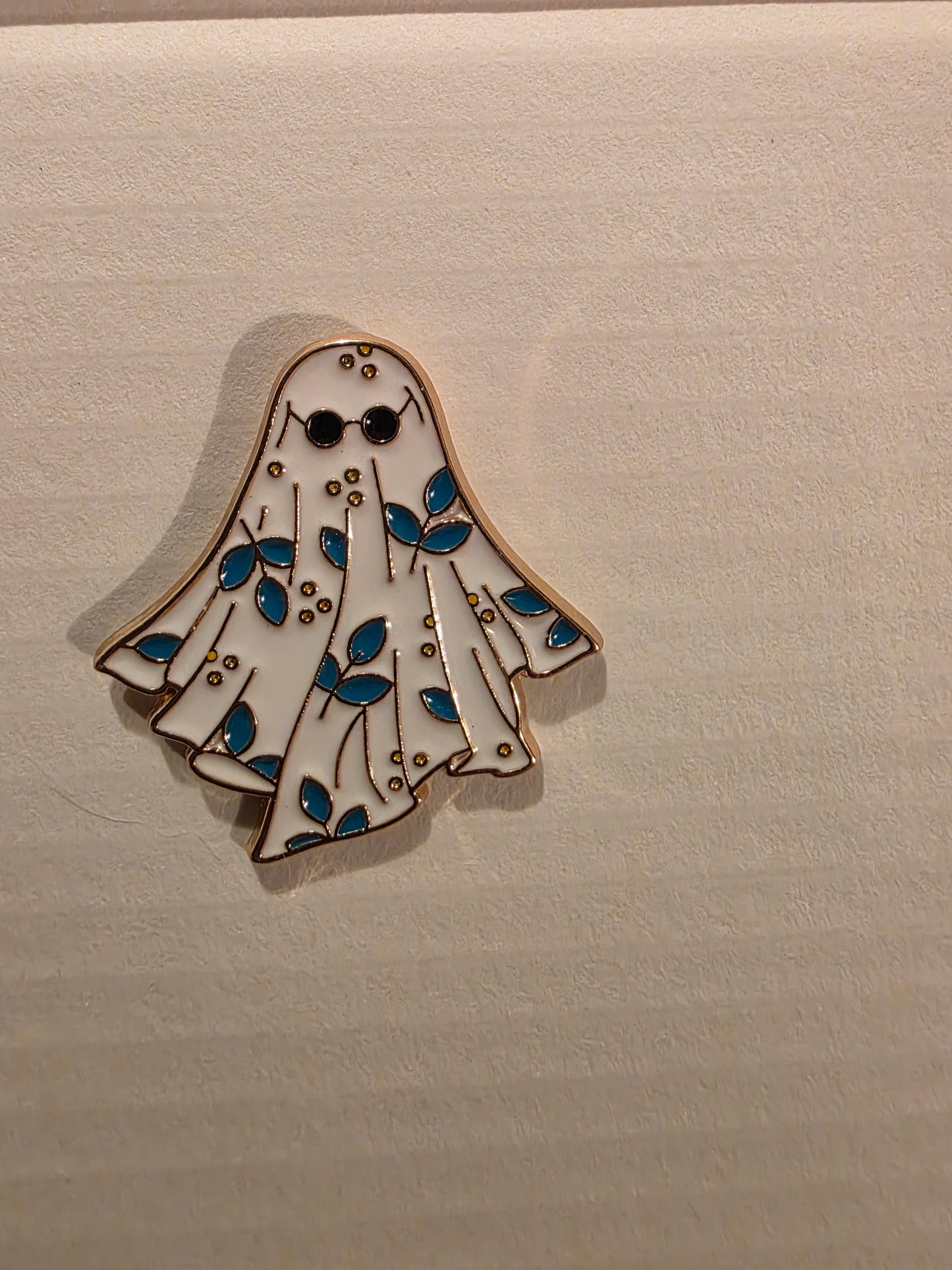 Pin - Ghost
