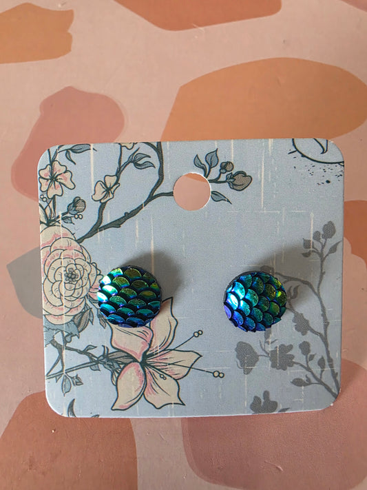 Small round studs
